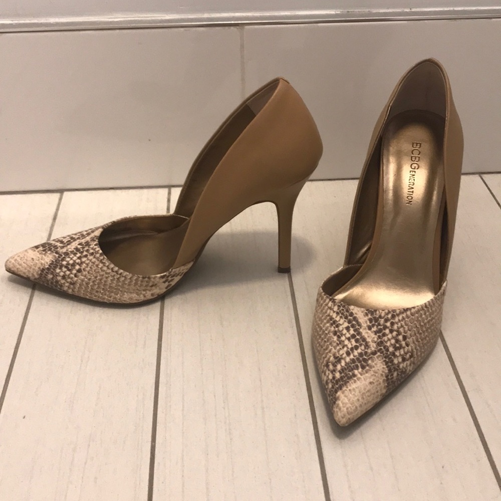 BCBG color block snake skin tan heels